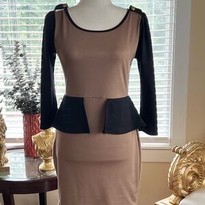 Tea n Rose Black and Brown Long Sleeve Dress